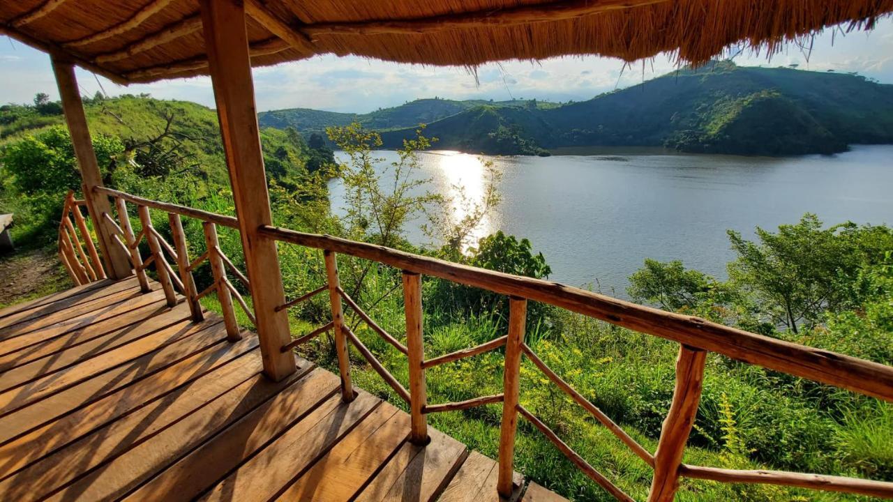 Mwamba Kelele Lodge Fort Portal Exterior photo