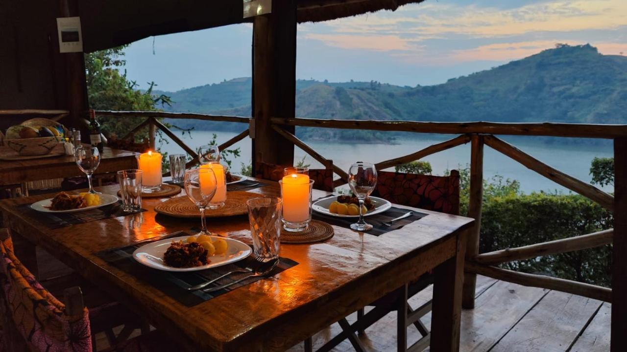 Mwamba Kelele Lodge Fort Portal Exterior photo