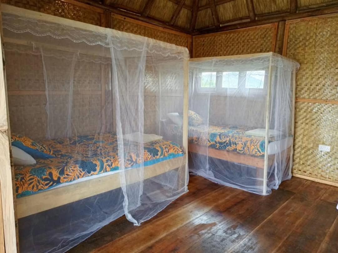 Mwamba Kelele Lodge Fort Portal Exterior photo
